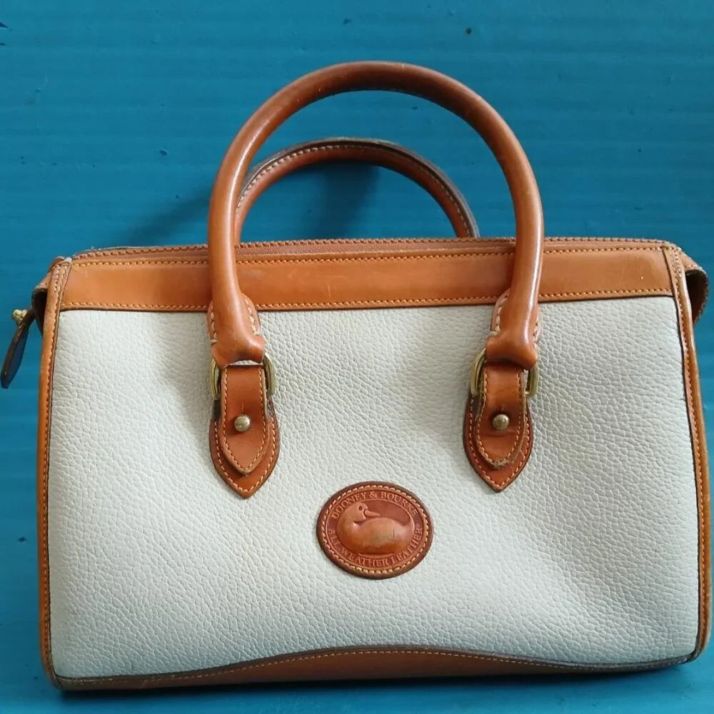 Dooney & Bourke Hand Bag - Picture 1 of 5